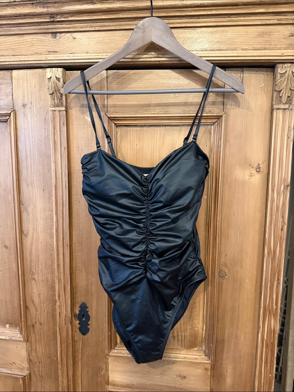 L’agence Aubrey One Piece Swimsuit - Picture 3 of 8
